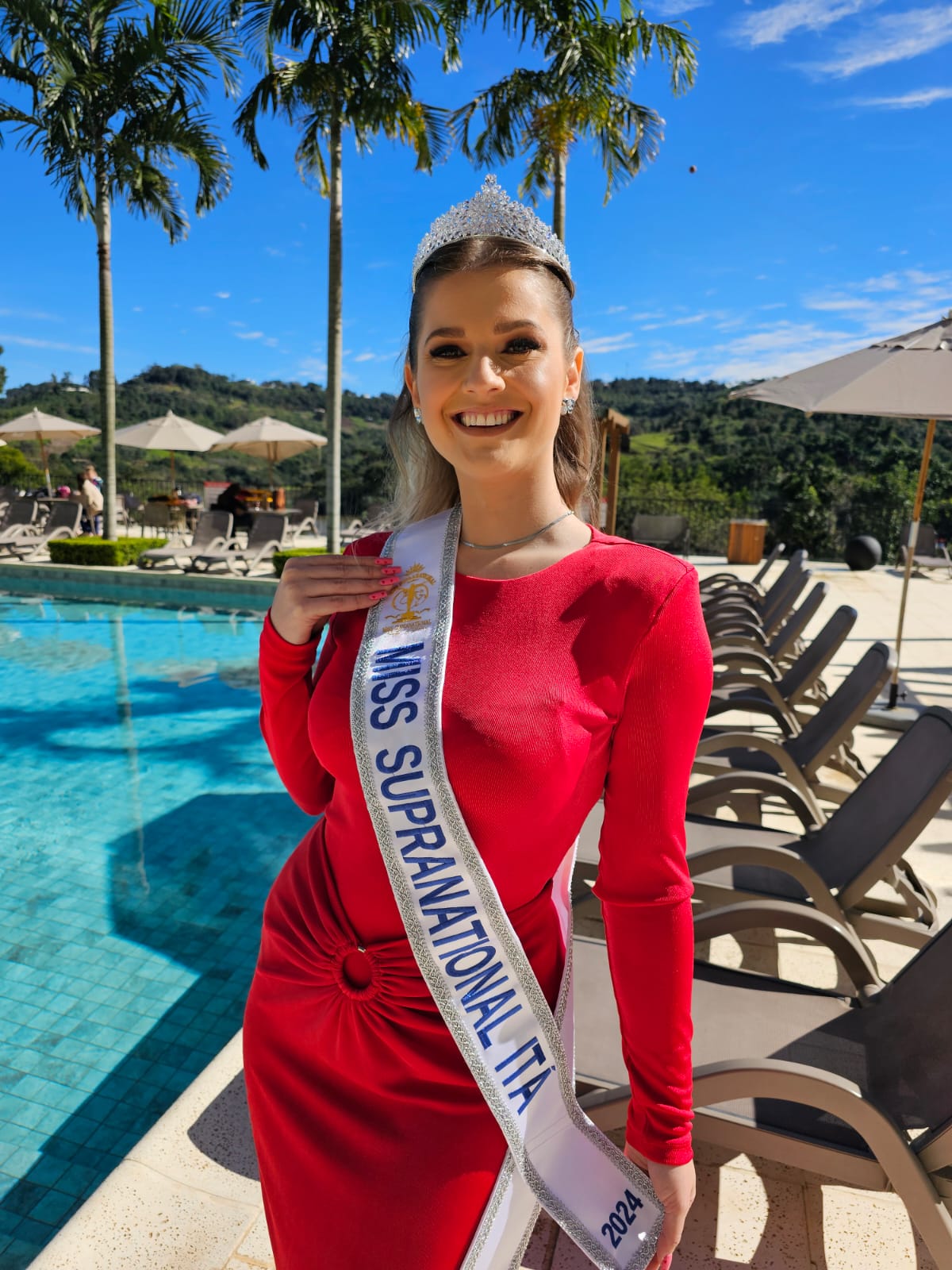 Mariana Rhoden é a  representante do destino turístico Itá no Miss Santa Catarina 2025